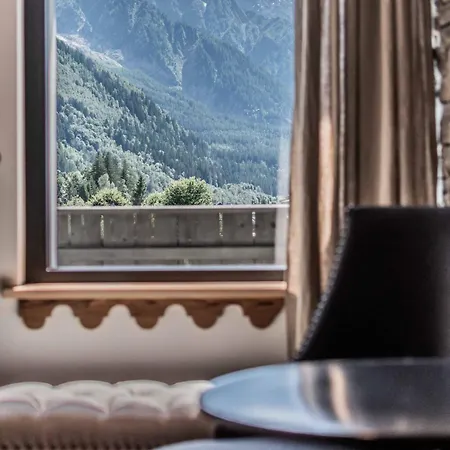 Chalet-hotel Hermitage Szálloda 4*