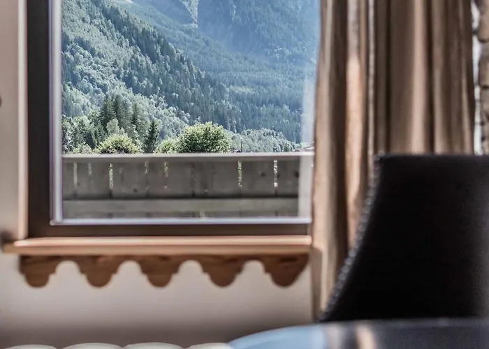 Chalet-hotel Hermitage Szálloda 4*