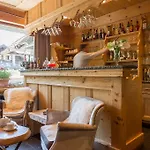 Отель Chalet-hotel Hermitage 4*